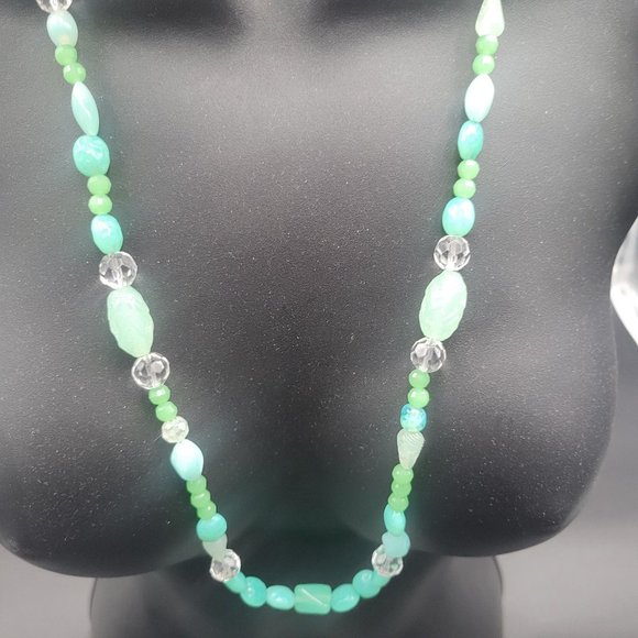 Art Deco Fluorescent UV Glows Faux Green Jade Malachite Glass Necklace 28" - Picture 4 of 9